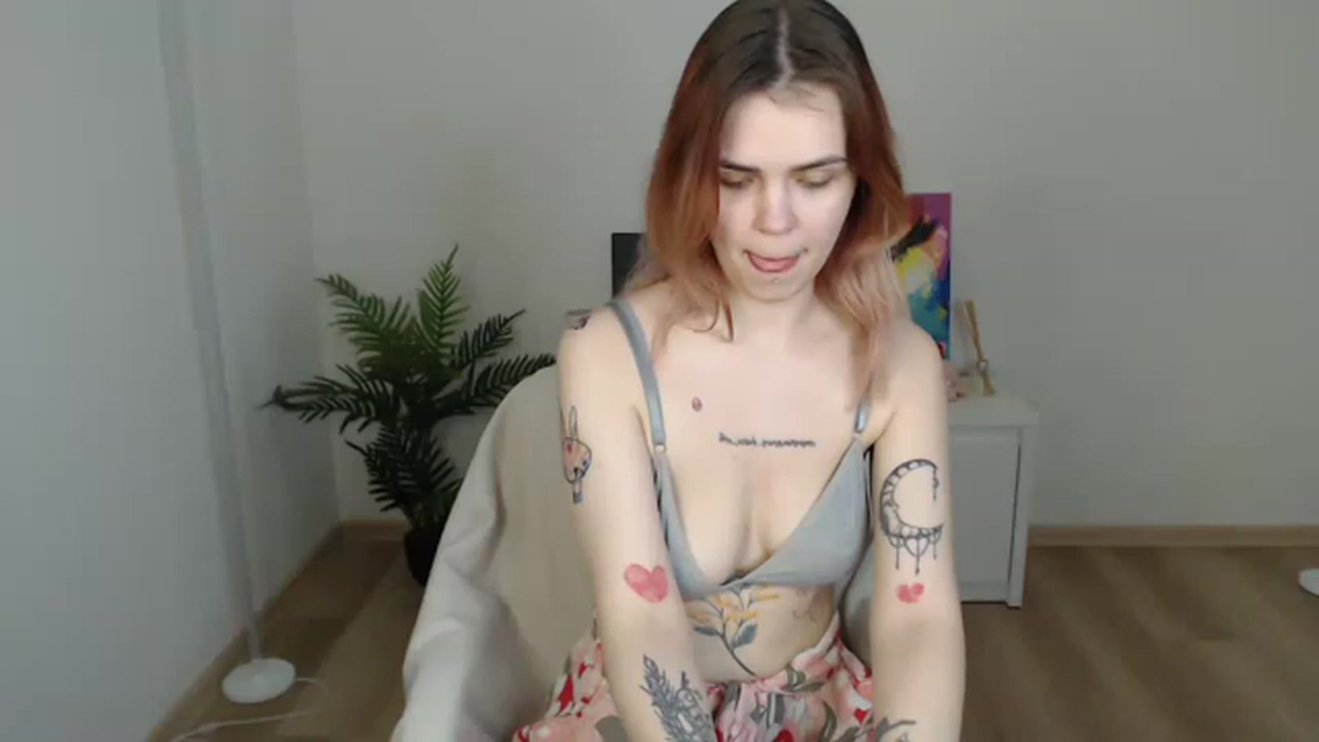 Gallery image thumbnail from NicolyRio's myfreecams stream on, 05/03/2023, 12:24 image 17 of 20