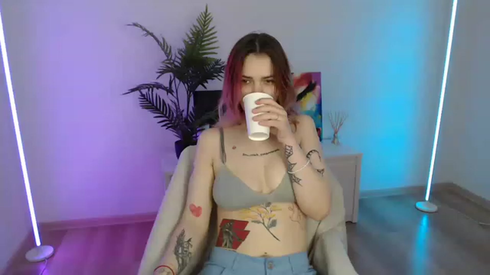 Gallery image thumbnail from NicolyRio's myfreecams stream on, 05/10/2023, 09:06 image 5 of 20
