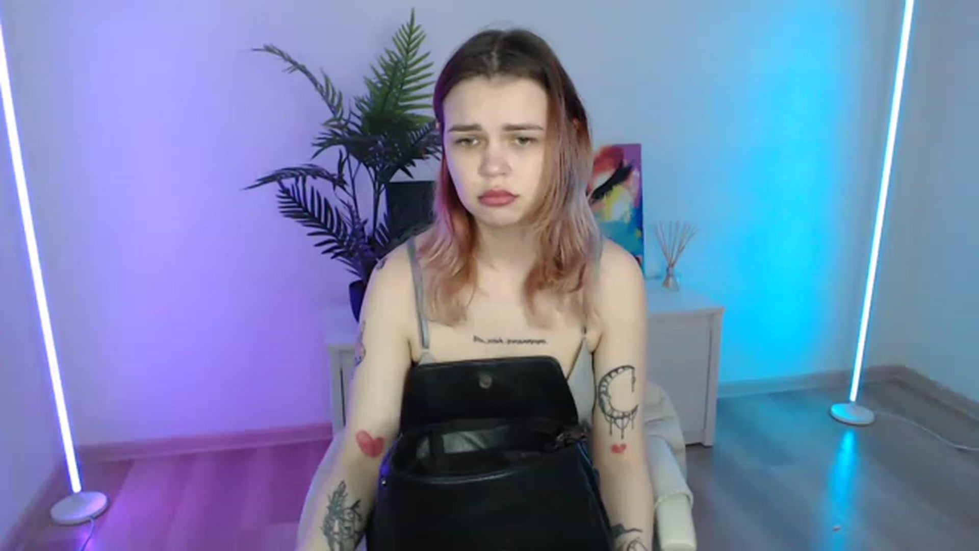 Gallery image thumbnail from NicolyRio's myfreecams stream on, 05/10/2023, 09:06 image 20 of 20