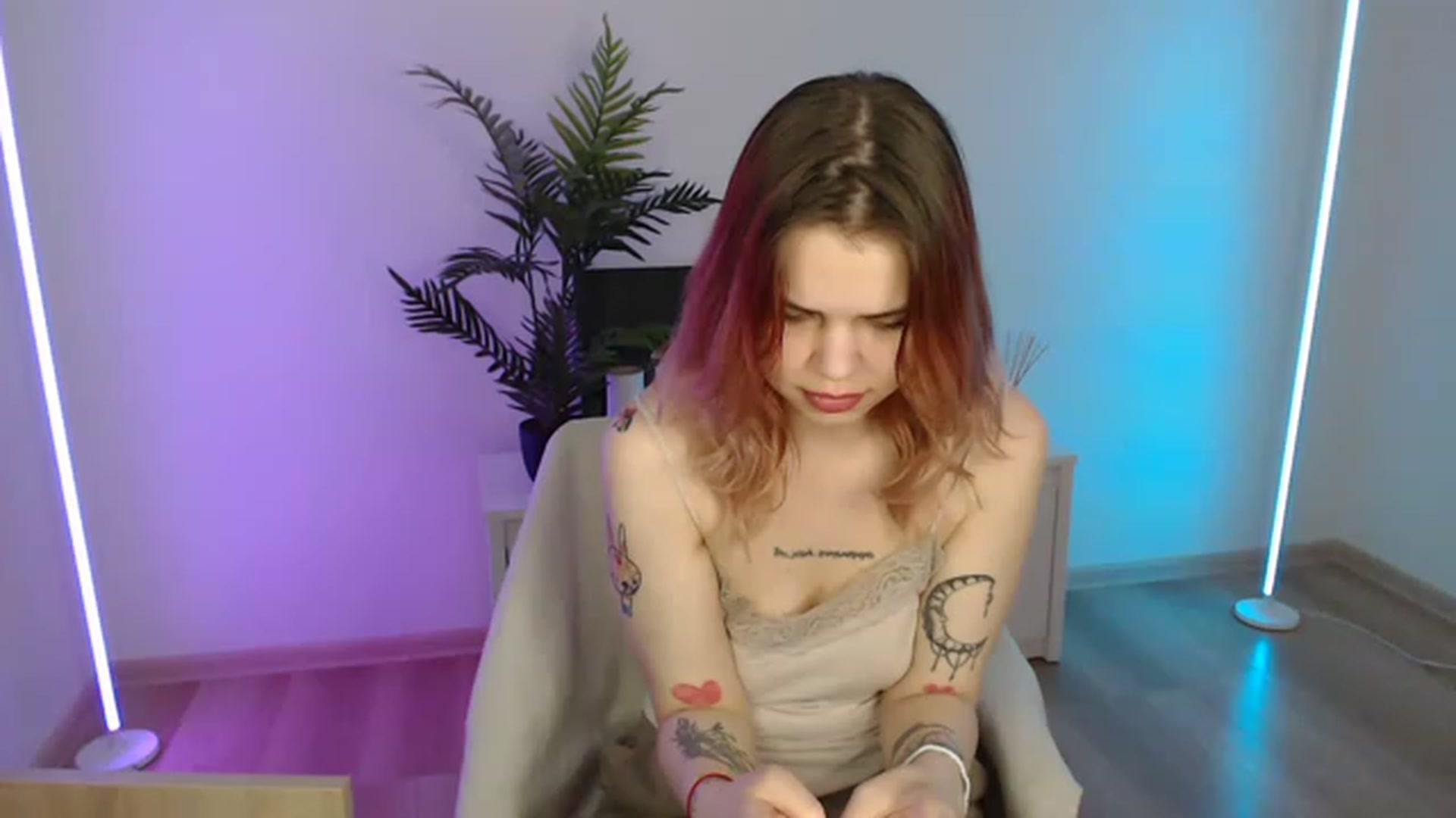 Gallery image thumbnail from NicolyRio's myfreecams stream on, 05/14/2023, 12:42 image 16 of 20