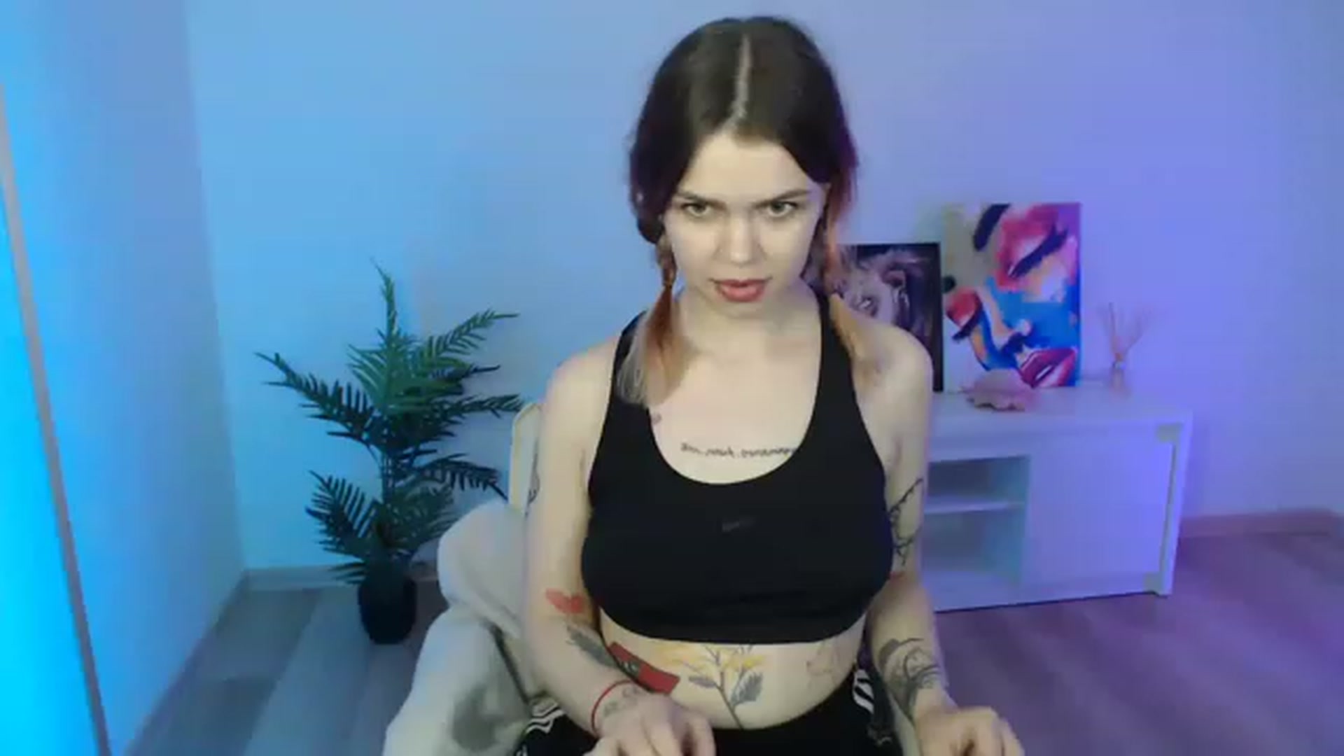 Gallery image thumbnail from NicolyRio's myfreecams stream on, 05/27/2023, 12:46 image 17 of 20
