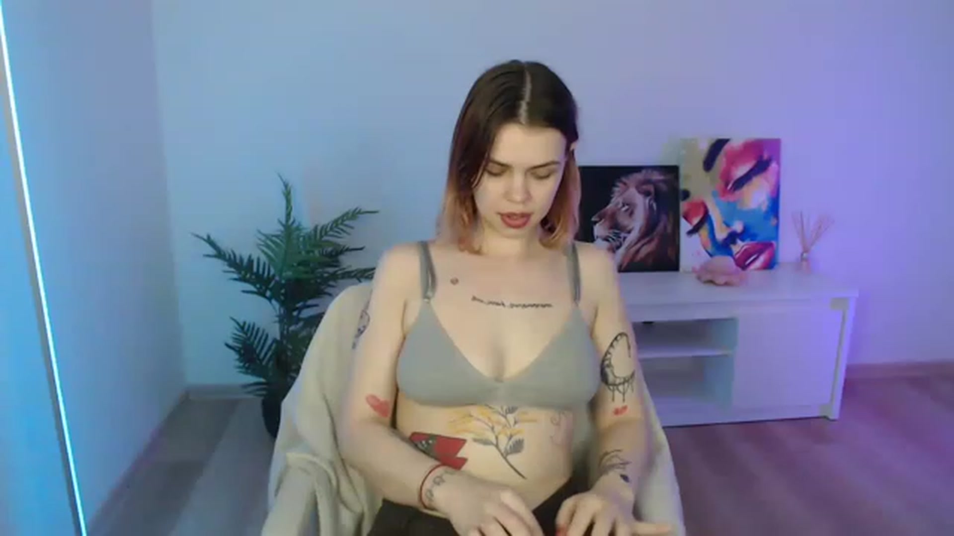 Gallery image thumbnail from NicolyRio's myfreecams stream on, 05/31/2023, 13:17 image 10 of 20