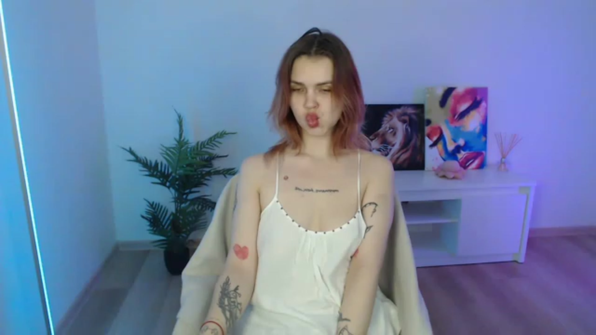 Gallery image thumbnail from NicolyRio's myfreecams stream on, 06/03/2023, 11:09 image 8 of 20
