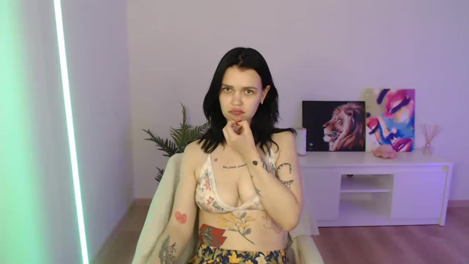 Gallery image thumbnail from NicolyRio's myfreecams stream on, 06/18/2023, 10:27 image 18 of 20