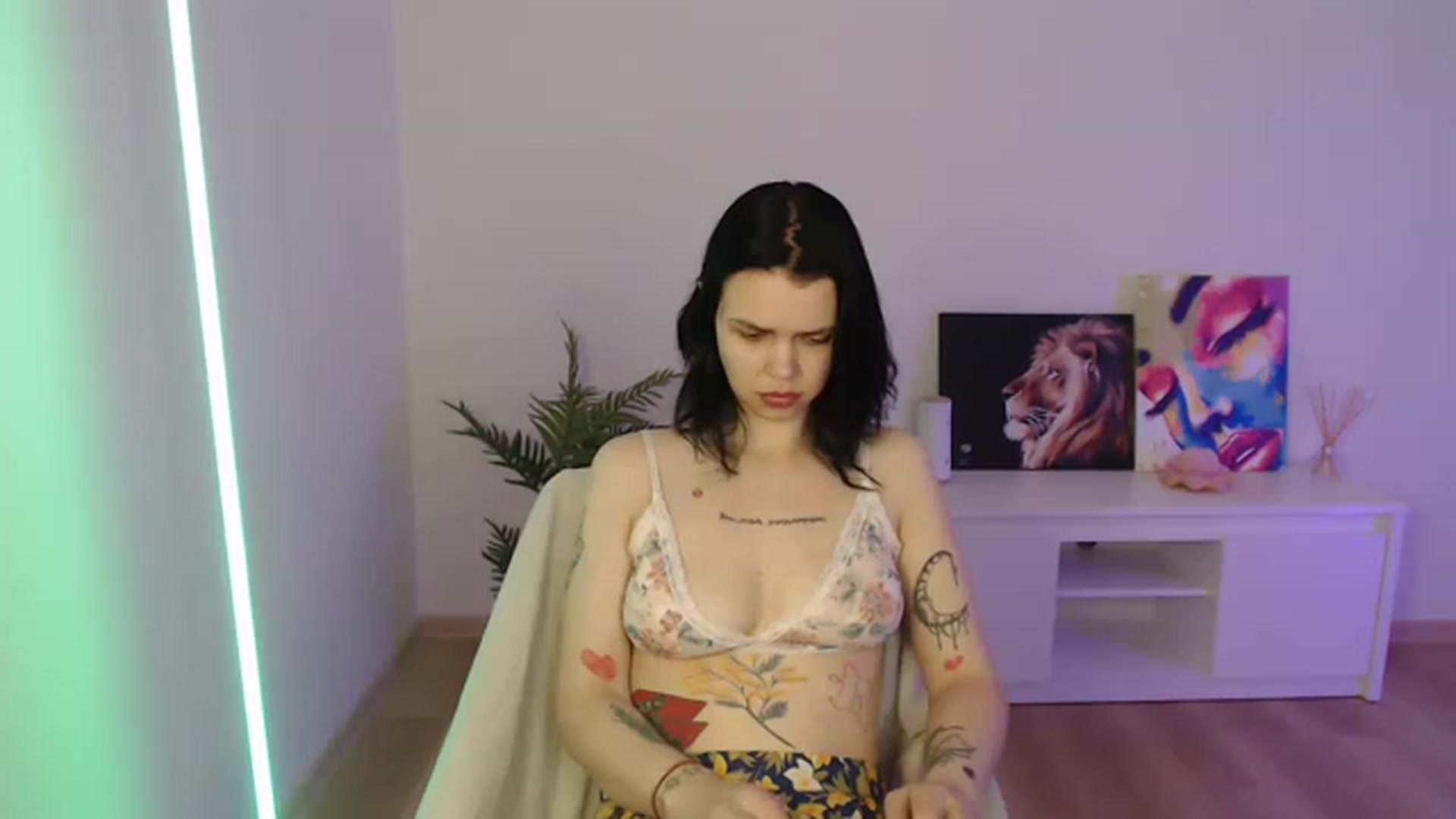 Gallery image thumbnail from NicolyRio's myfreecams stream on, 06/18/2023, 10:27 image 13 of 20