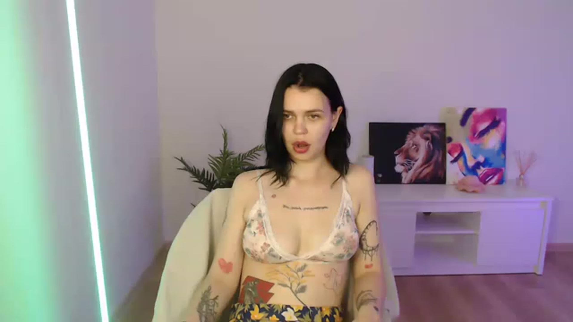 Gallery image thumbnail from NicolyRio's myfreecams stream on, 06/18/2023, 12:55 image 15 of 20