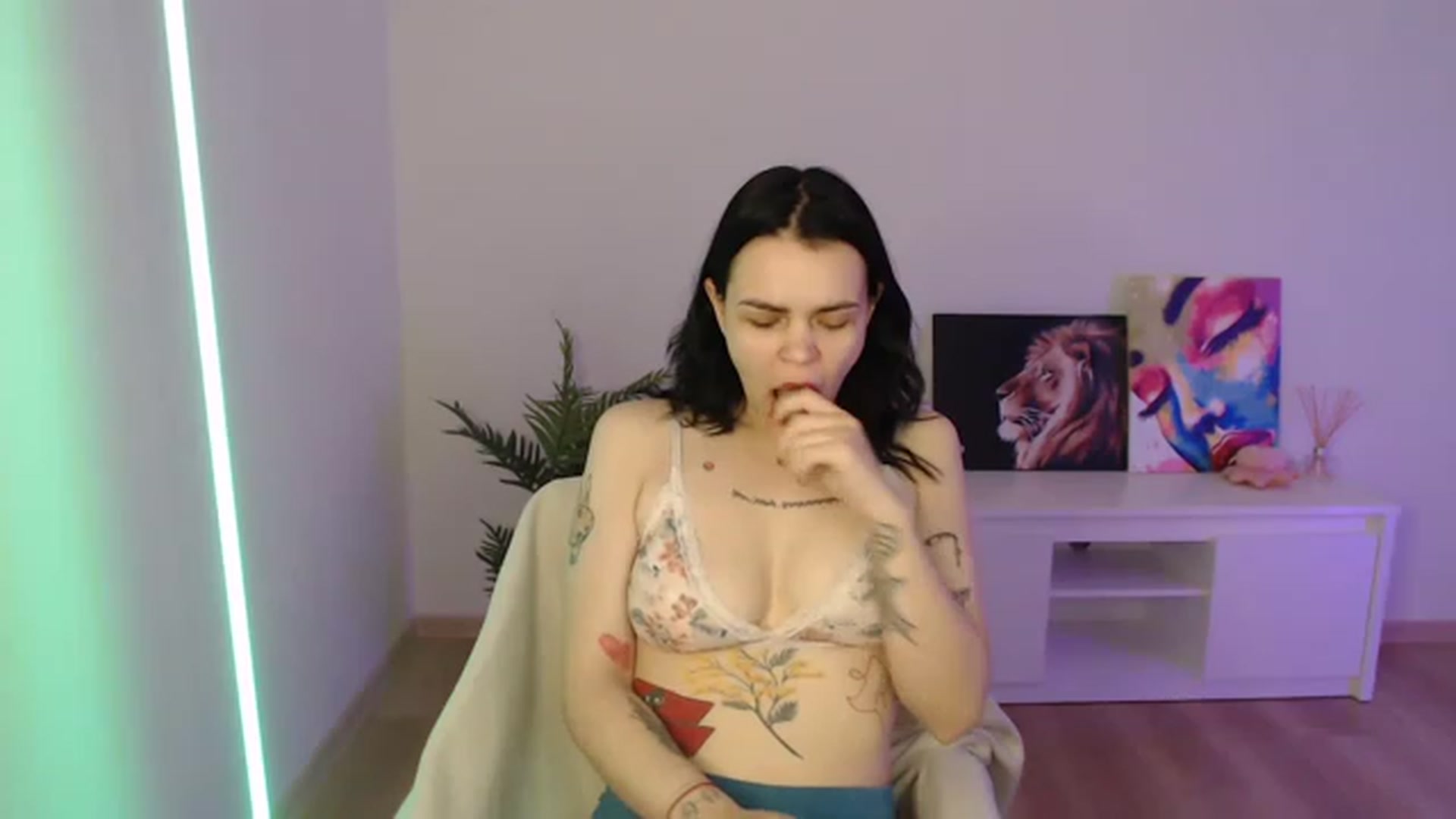 Gallery image thumbnail from NicolyRio's myfreecams stream on, 06/20/2023, 12:58 image 2 of 20