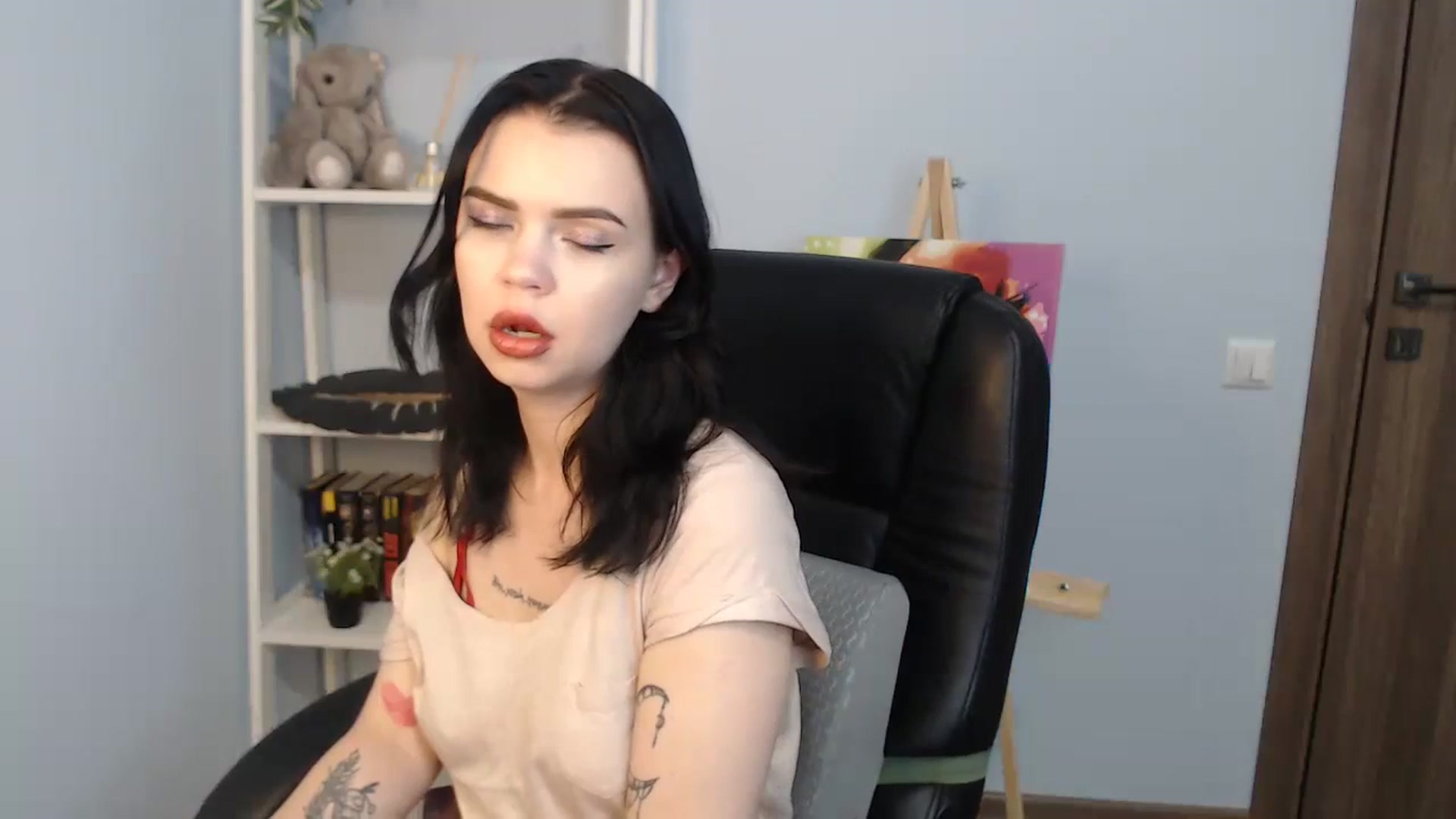 Gallery image thumbnail from NicolyRio's myfreecams stream on, 07/10/2023, 11:31 image 18 of 20