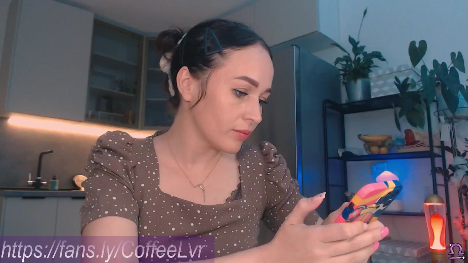 Gallery image thumbnail from NightBrew's myfreecams stream on, 06/30/2025, 22:34 image 4 of 20