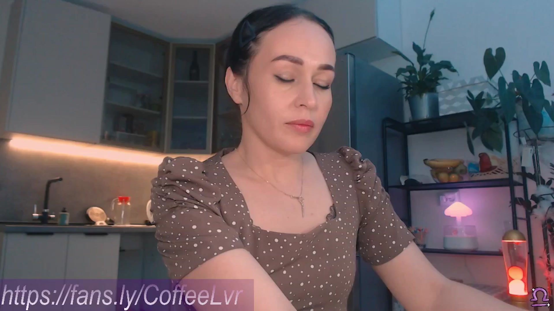 Gallery image thumbnail from NightBrew's myfreecams stream on, 06/30/2025, 22:34 image 7 of 20