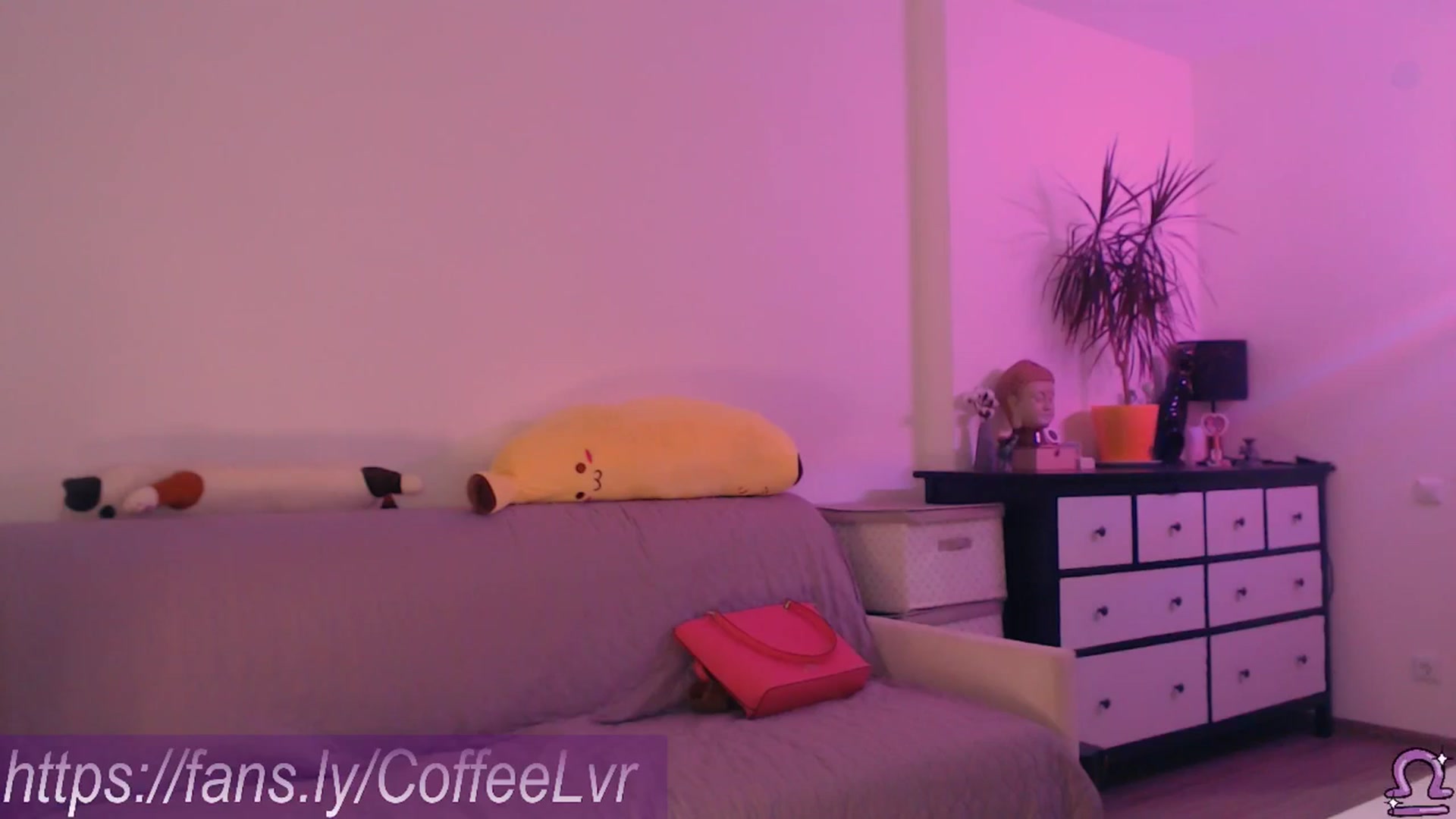 Gallery image thumbnail from NightBrew's myfreecams stream on, 08/09/2025, 20:06 image 18 of 20