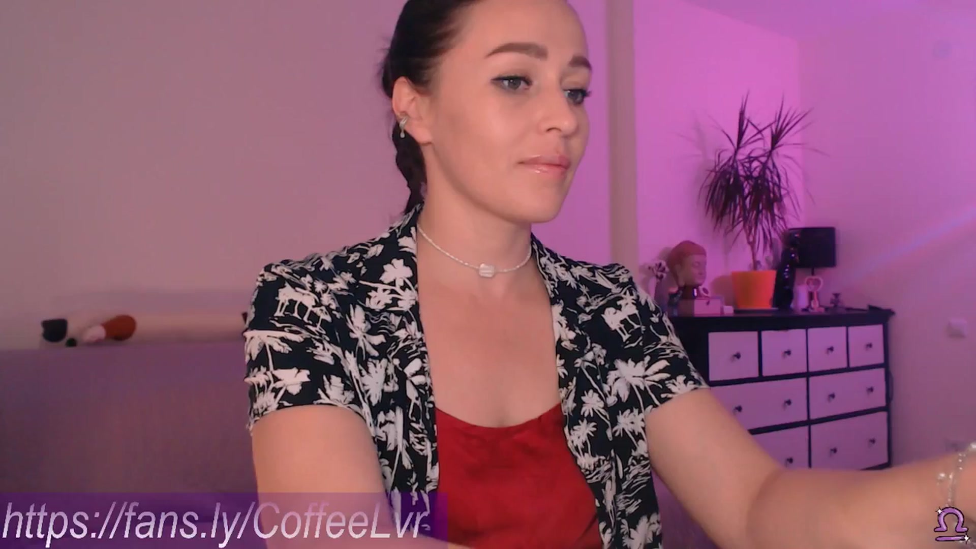 Gallery image thumbnail from NightBrew's myfreecams stream on, 08/09/2025, 20:06 image 8 of 20