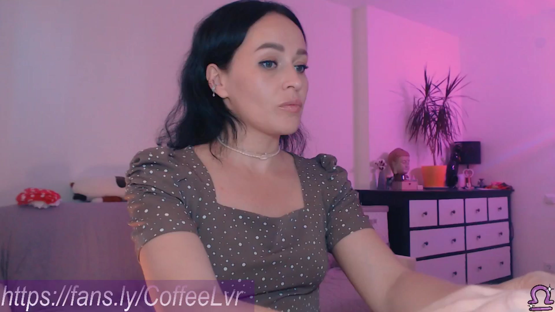 Gallery image thumbnail from NightBrew's myfreecams stream on, 08/12/2025, 17:13 image 20 of 20