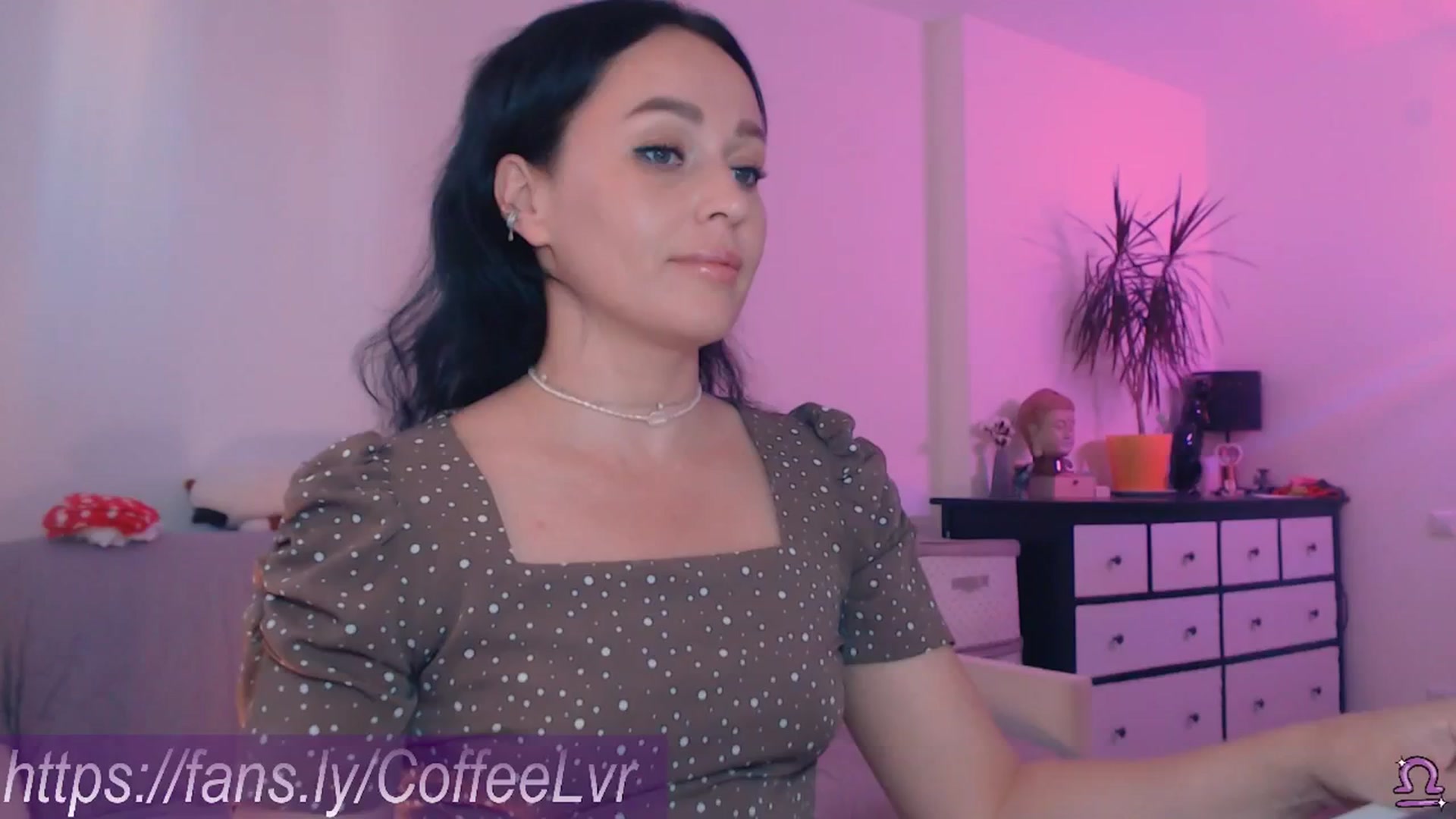 Gallery image thumbnail from NightBrew's myfreecams stream on, 08/12/2025, 17:13 image 6 of 20
