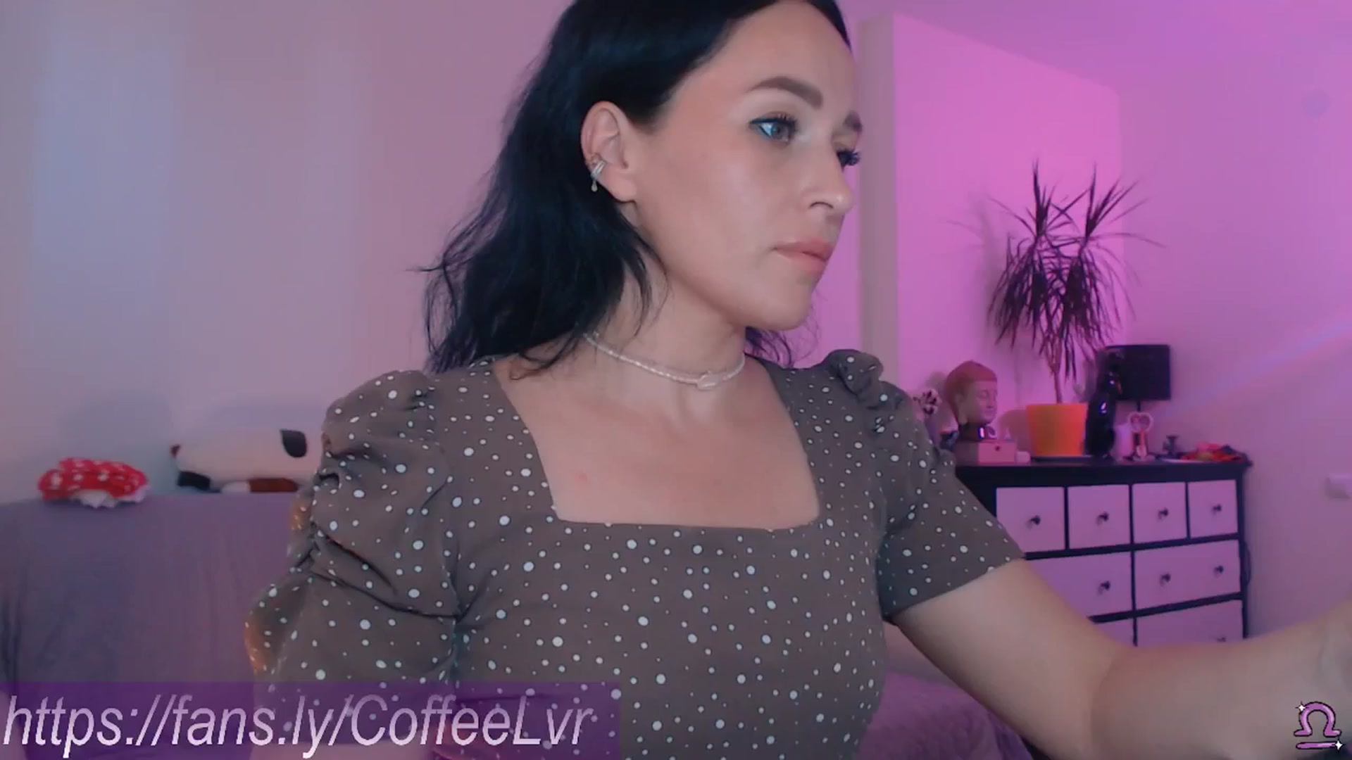 Gallery image thumbnail from NightBrew's myfreecams stream on, 08/12/2025, 17:13 image 4 of 20