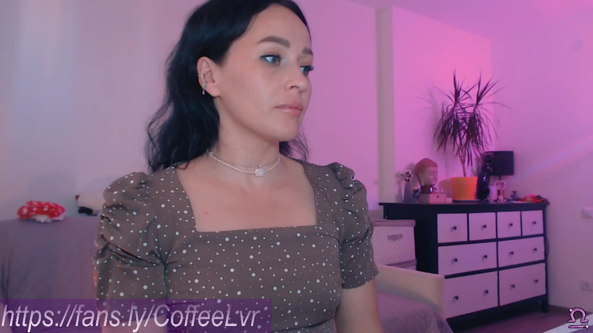 Gallery image thumbnail from NightBrew's myfreecams stream on, 08/12/2025, 17:13 image 9 of 20