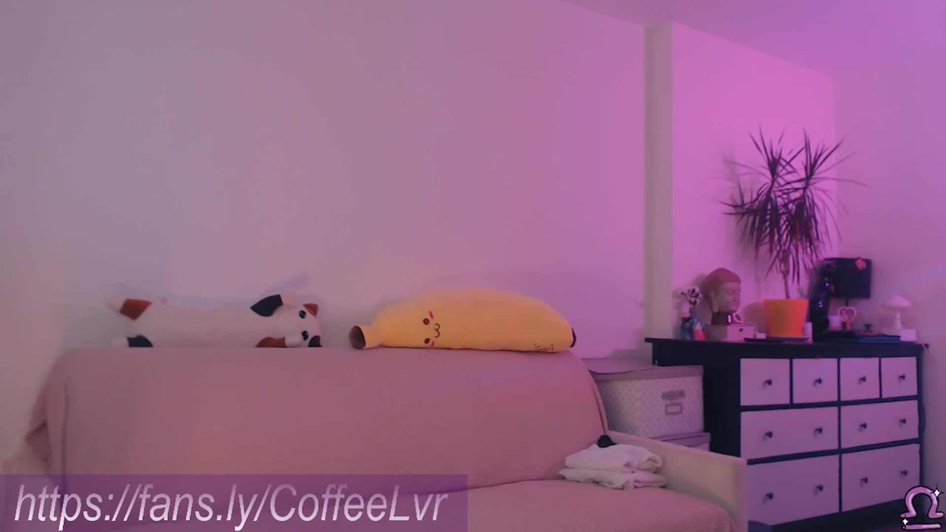 Gallery image thumbnail from NightBrew's myfreecams stream on, 08/21/2025, 16:51 image 15 of 20