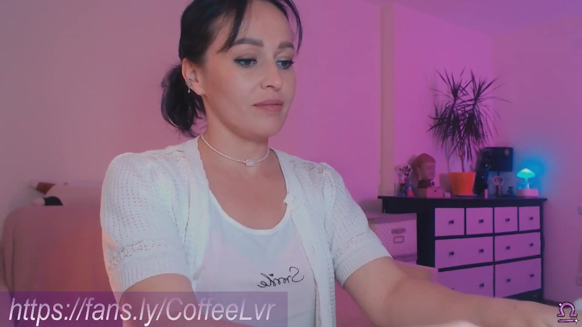 Gallery image thumbnail from NightBrew's myfreecams stream on, 08/26/2025, 20:39 image 9 of 20