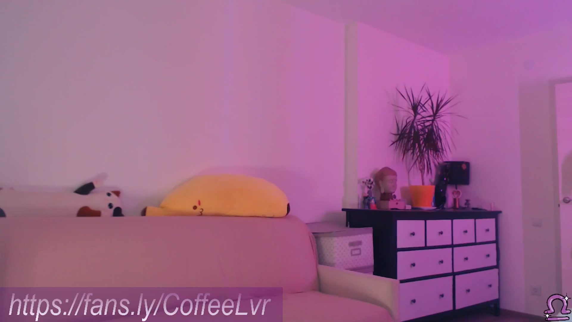 Gallery image thumbnail from NightBrew's myfreecams stream on, 08/30/2025, 20:07 image 6 of 20