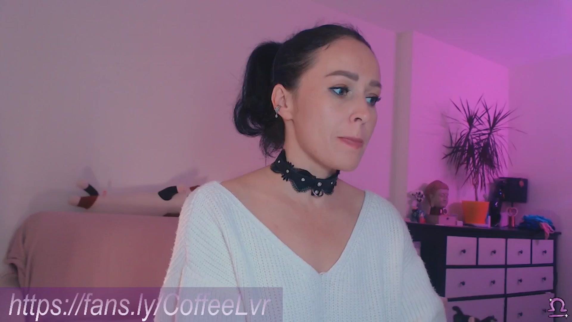 Gallery image thumbnail from NightBrew's myfreecams stream on, 08/31/2025, 16:13 image 17 of 20
