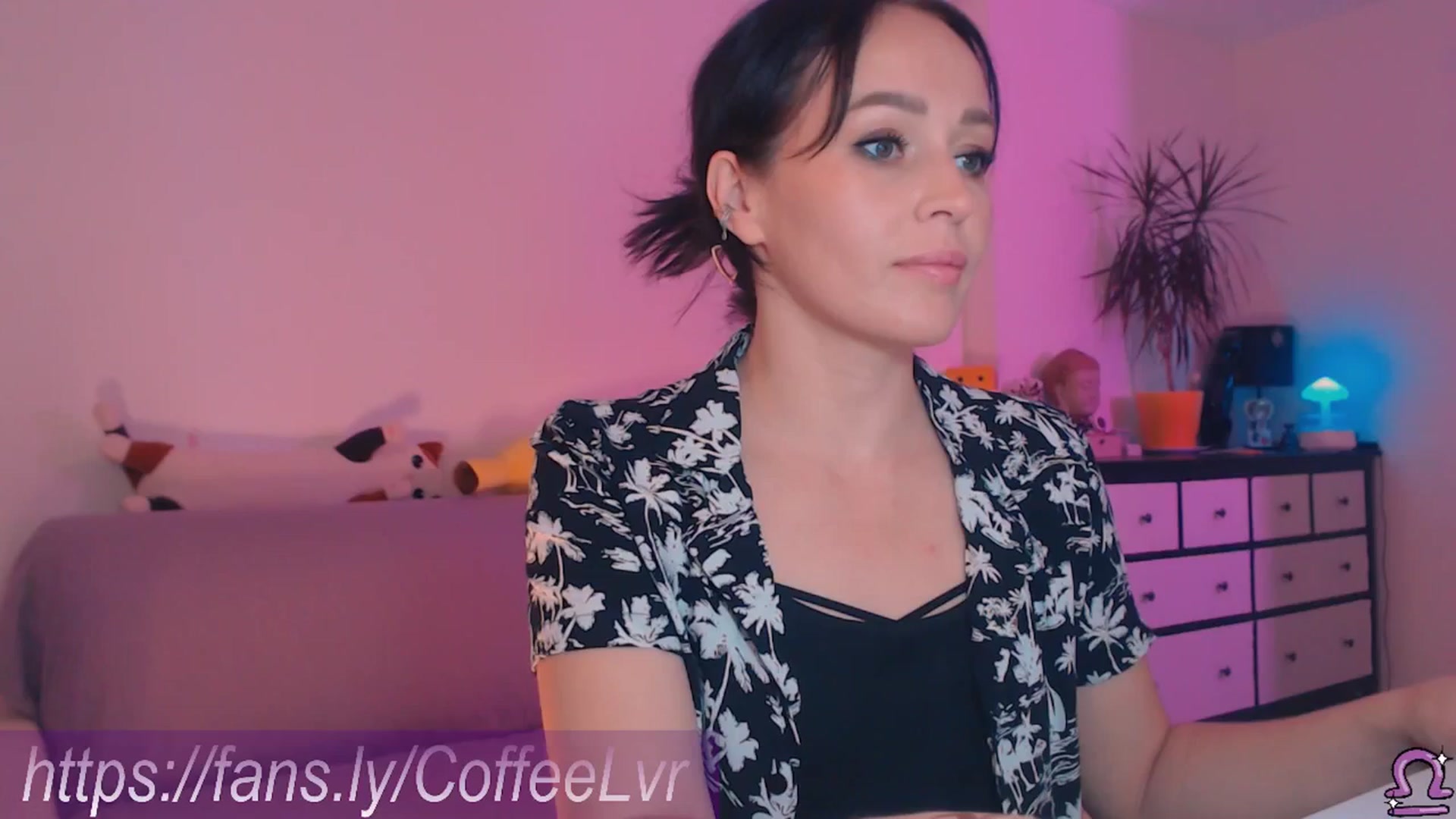 Gallery image thumbnail from NightBrew's myfreecams stream on, 09/28/2025, 17:58 image 4 of 20