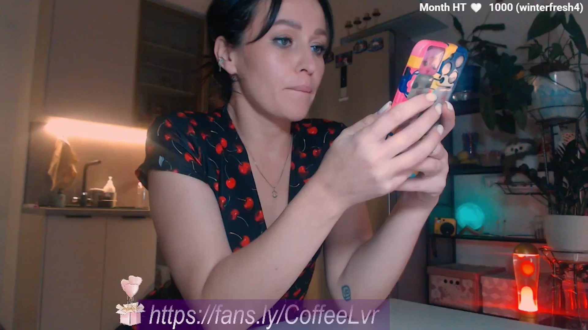Gallery image thumbnail from NightBrew's myfreecams stream on, 10/08/2025, 18:32 image 17 of 20