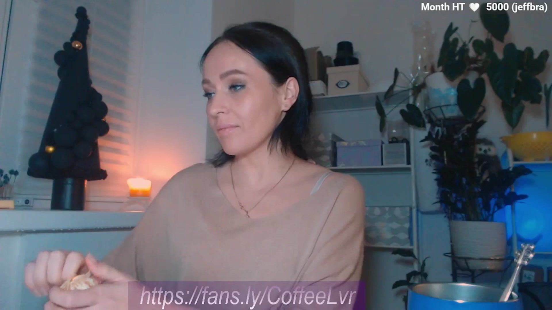 Gallery image thumbnail from NightBrew's myfreecams stream on, 12/25/2025, 19:39 image 15 of 20