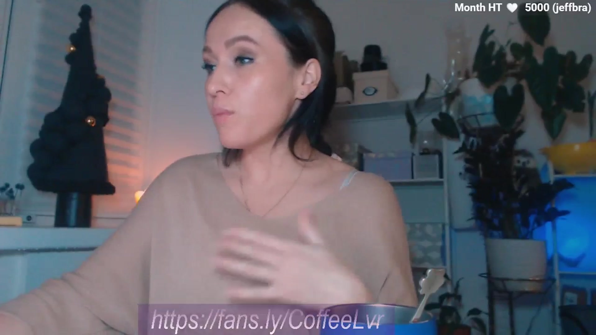 Gallery image thumbnail from NightBrew's myfreecams stream on, 12/25/2025, 19:39 image 7 of 20