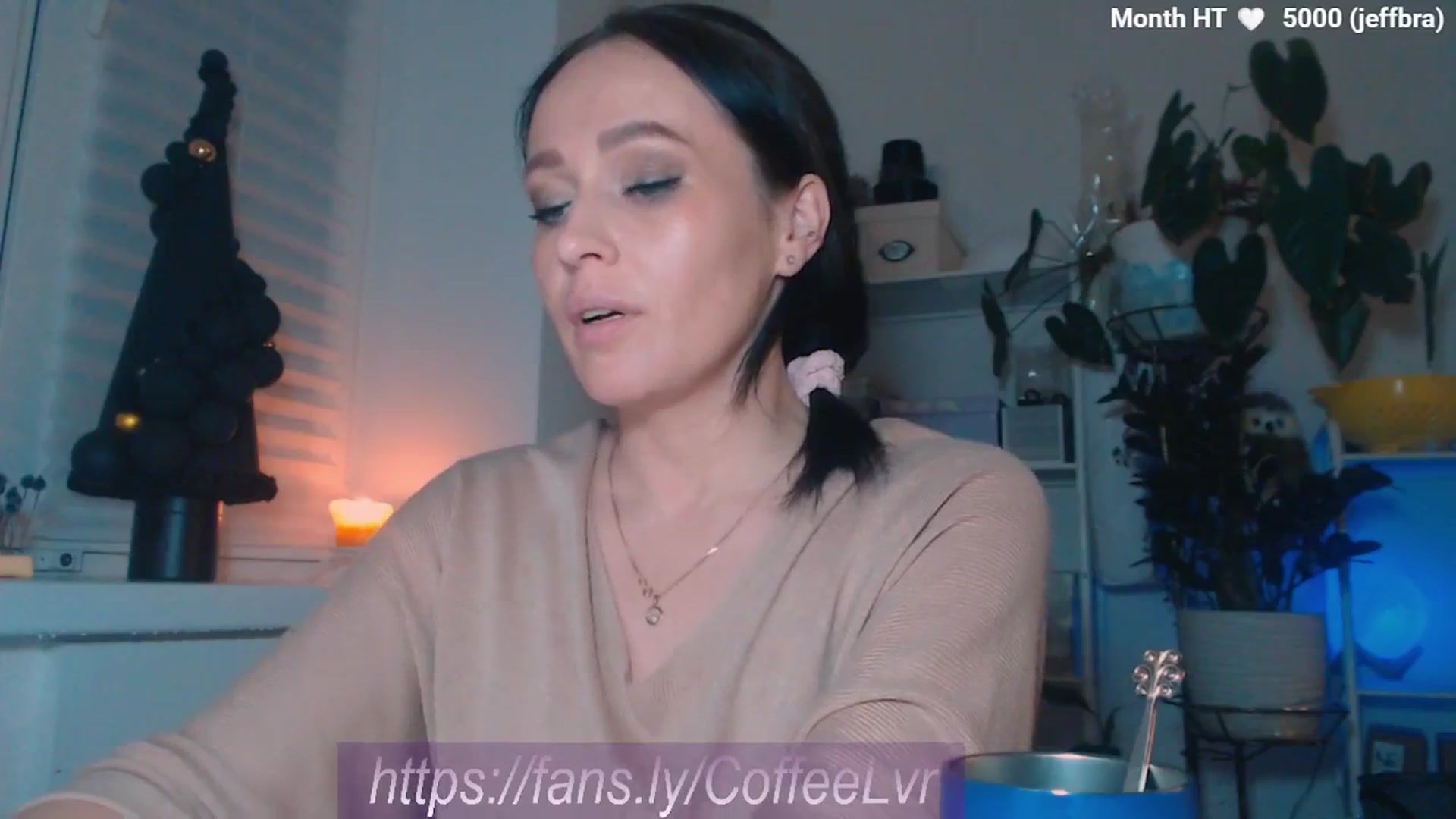 Gallery image thumbnail from NightBrew's myfreecams stream on, 12/25/2025, 19:39 image 19 of 20