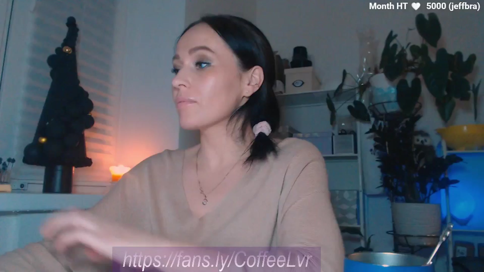 Gallery image thumbnail from NightBrew's myfreecams stream on, 12/25/2025, 20:39 image 1 of 20