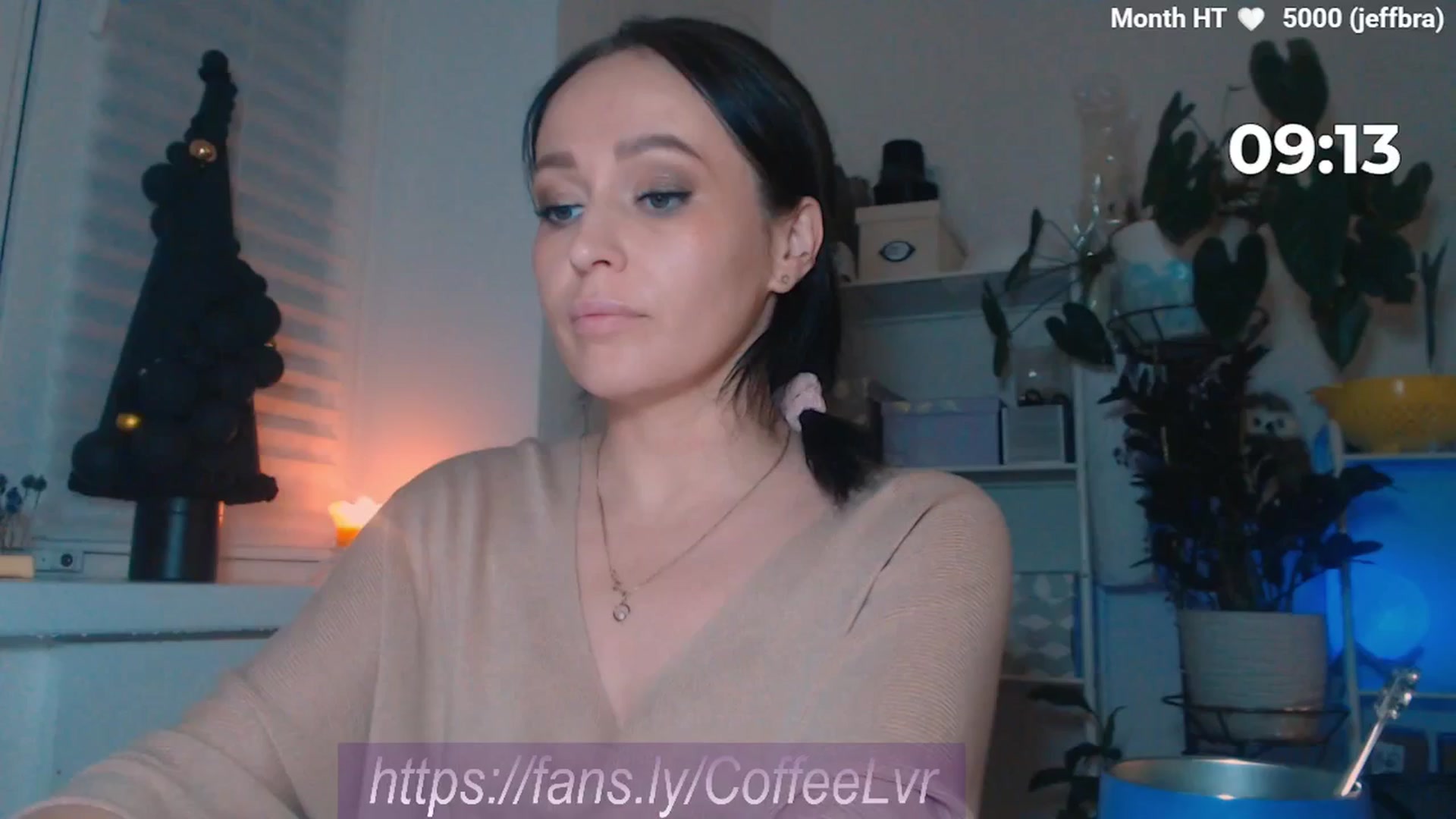 Gallery image thumbnail from NightBrew's myfreecams stream on, 12/25/2025, 20:39 image 17 of 20