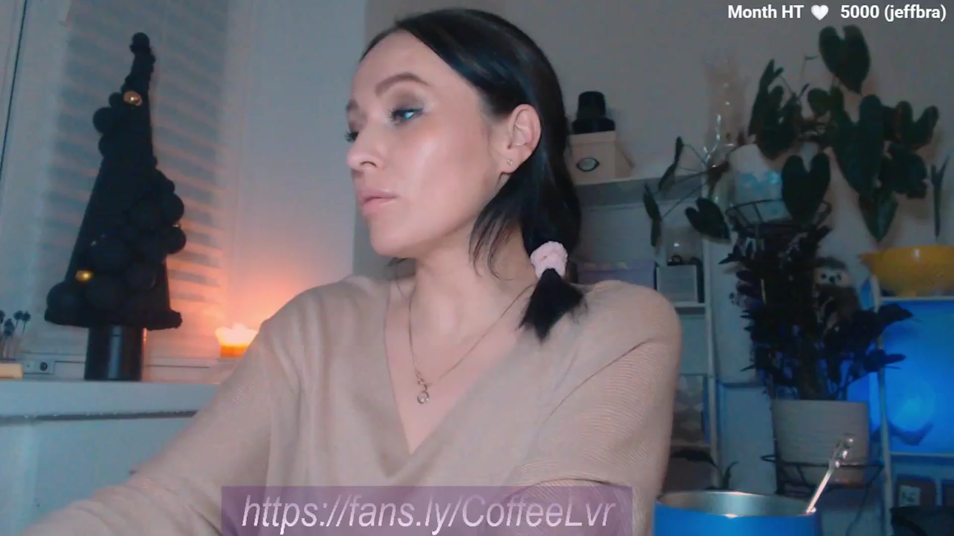 Gallery image thumbnail from NightBrew's myfreecams stream on, 12/25/2025, 20:39 image 9 of 20