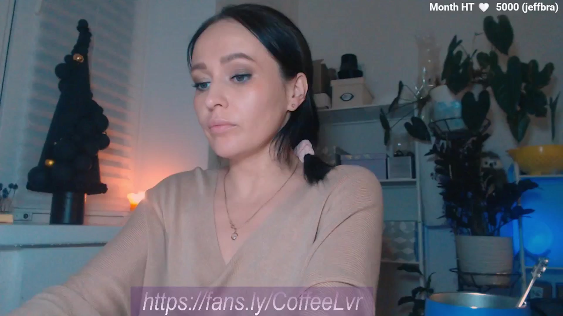 Gallery image thumbnail from NightBrew's myfreecams stream on, 12/25/2025, 20:39 image 12 of 20