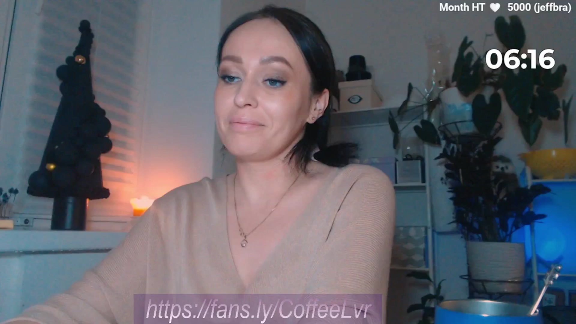 Gallery image thumbnail from NightBrew's myfreecams stream on, 12/25/2025, 20:39 image 18 of 20