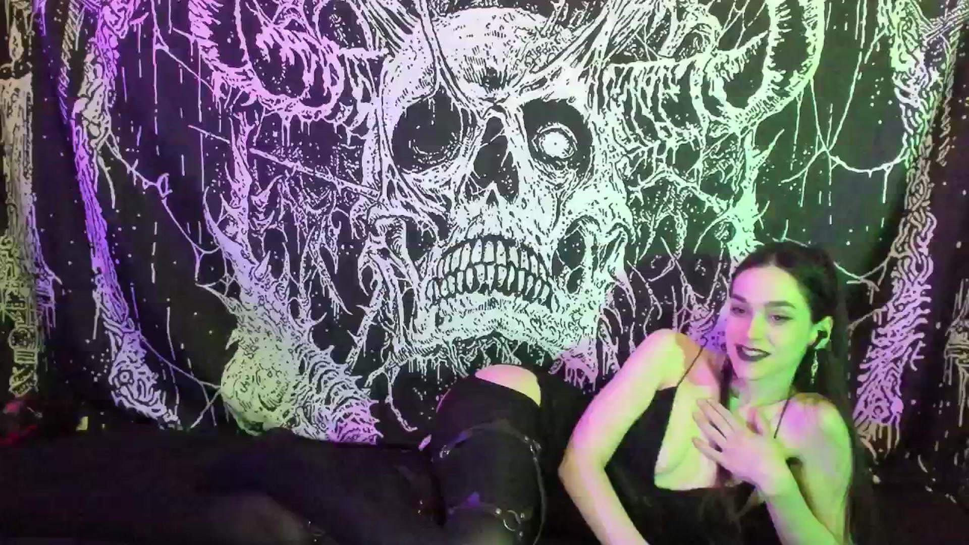Gallery image thumbnail from NightEmira's myfreecams stream on, 04/16/2024, 13:34 image 9 of 20