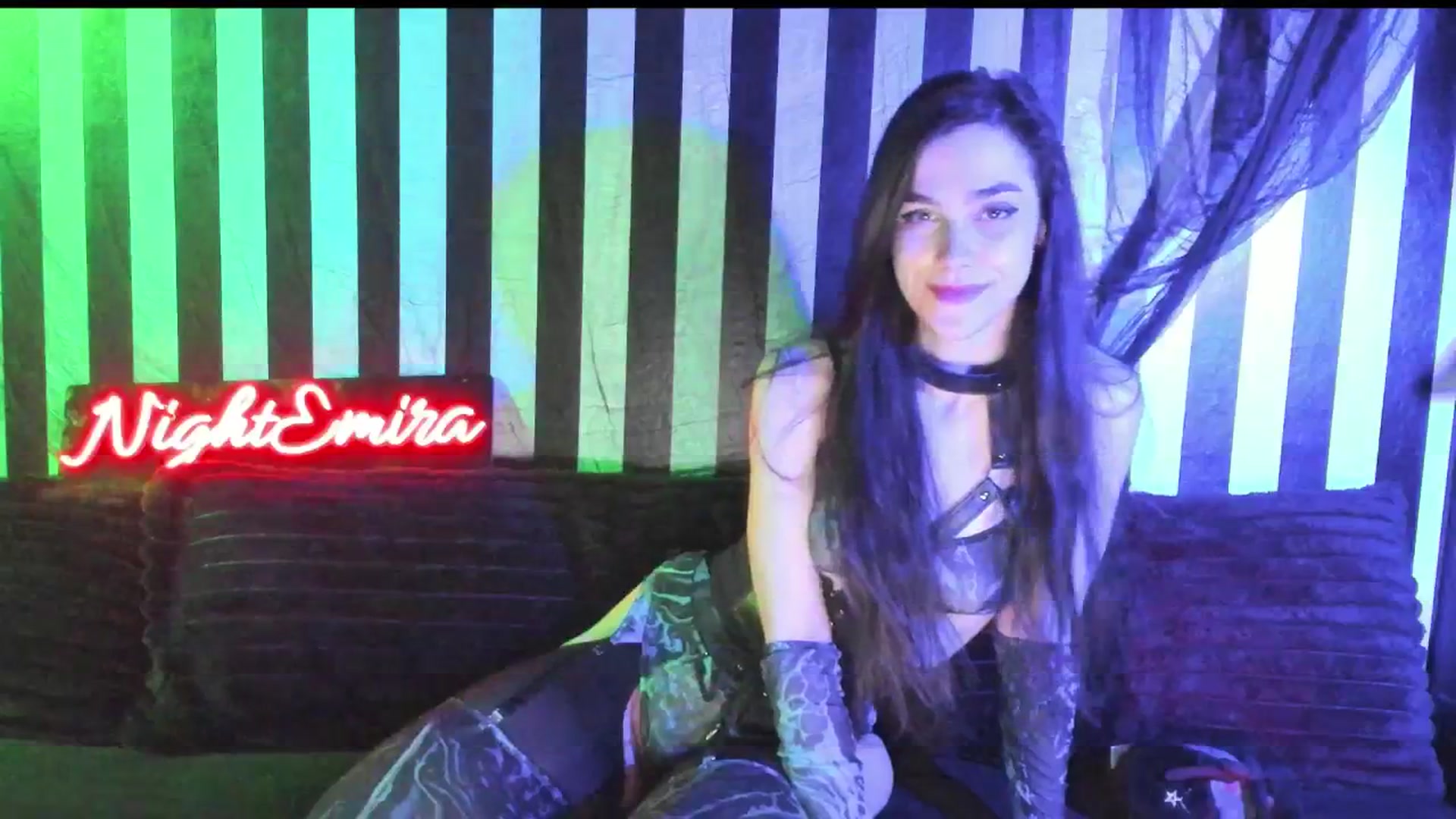 Gallery image thumbnail from NightEmira's myfreecams stream on, 05/17/2024, 14:49 image 16 of 20