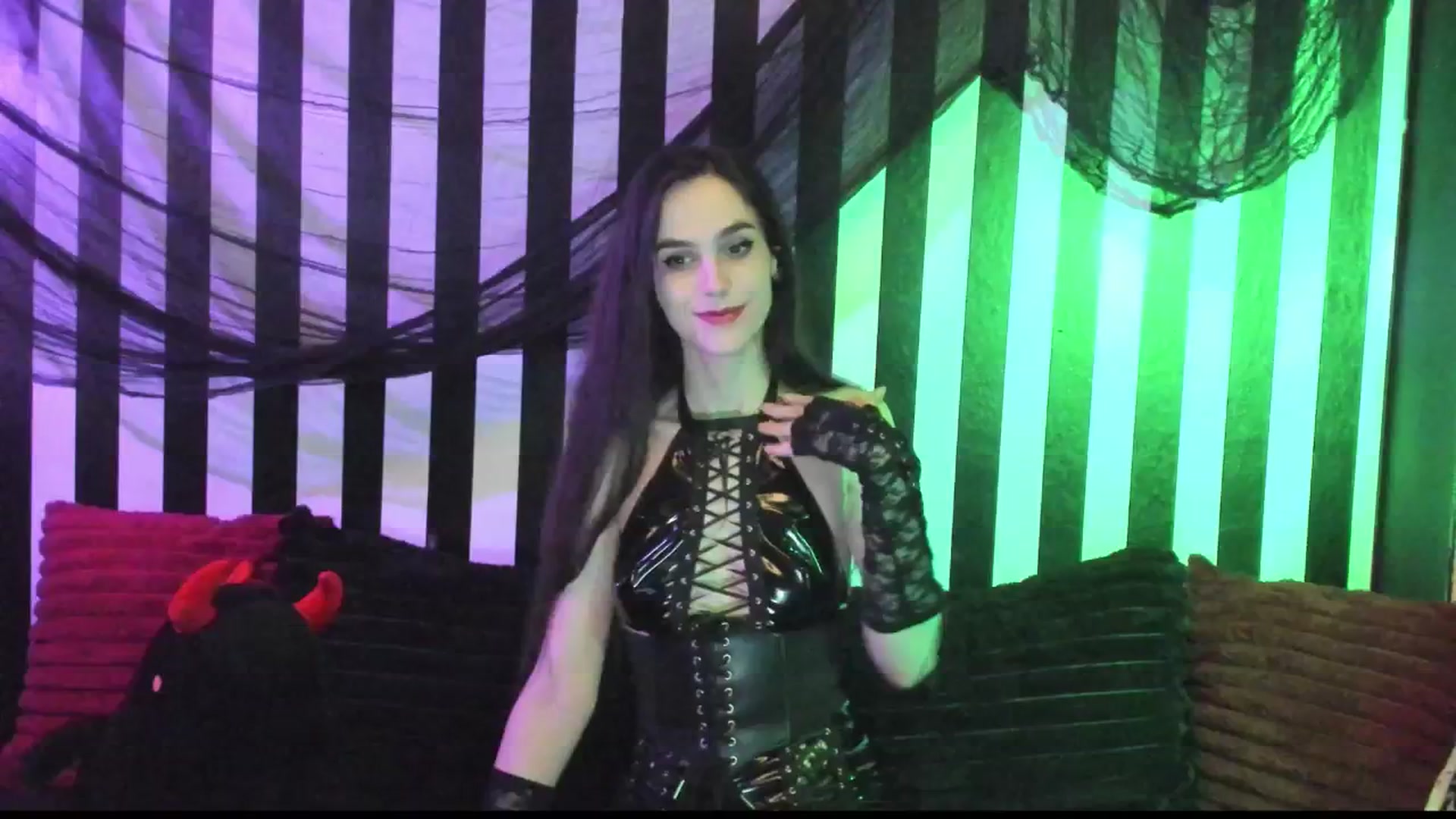 Gallery image thumbnail from NightEmira's myfreecams stream on, 07/22/2024, 07:34 image 12 of 20
