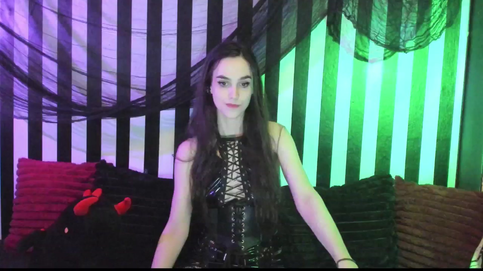 Gallery image thumbnail from NightEmira's myfreecams stream on, 07/22/2024, 09:41 image 5 of 20