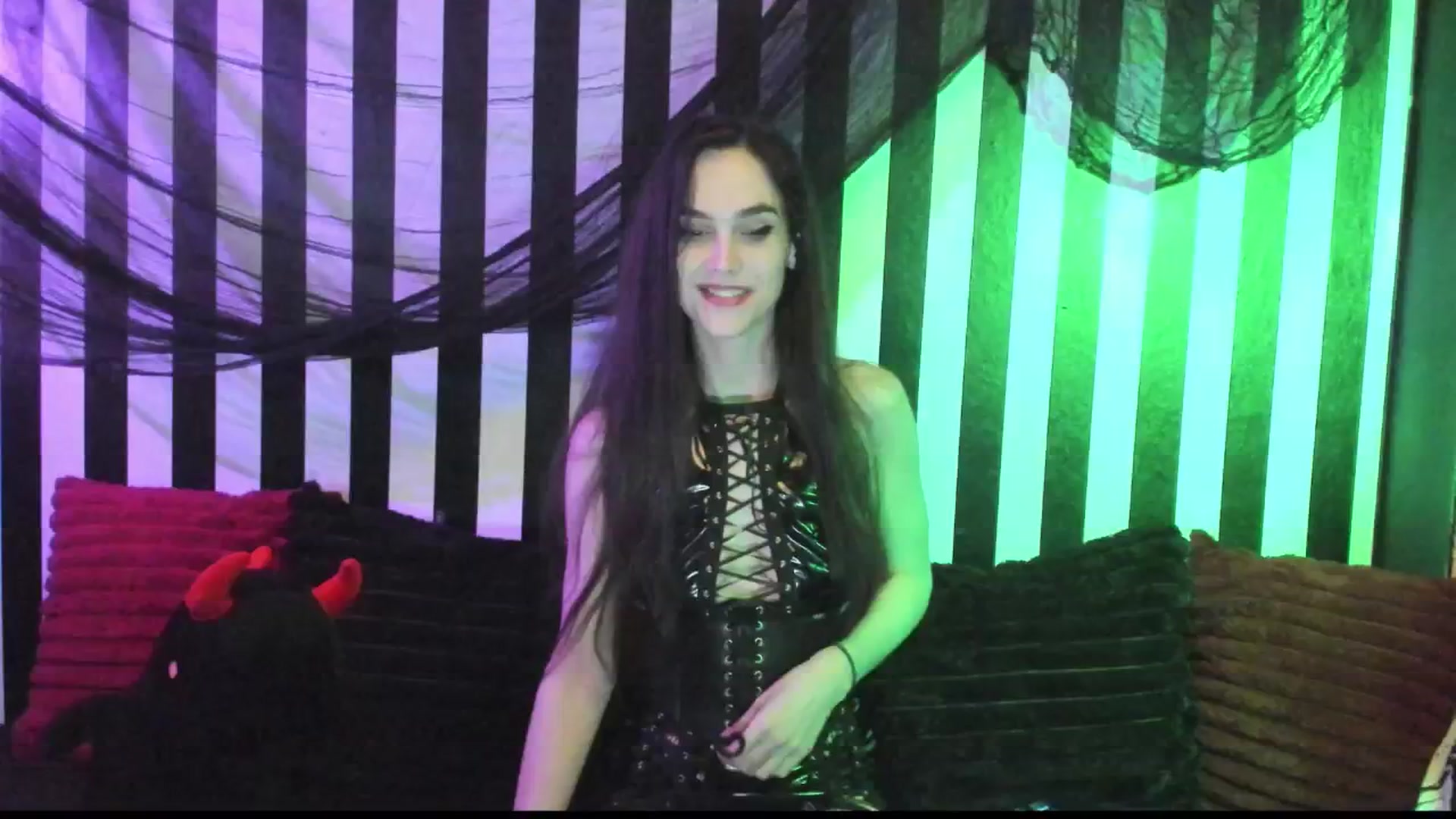 Gallery image thumbnail from NightEmira's myfreecams stream on, 07/22/2024, 09:41 image 2 of 20