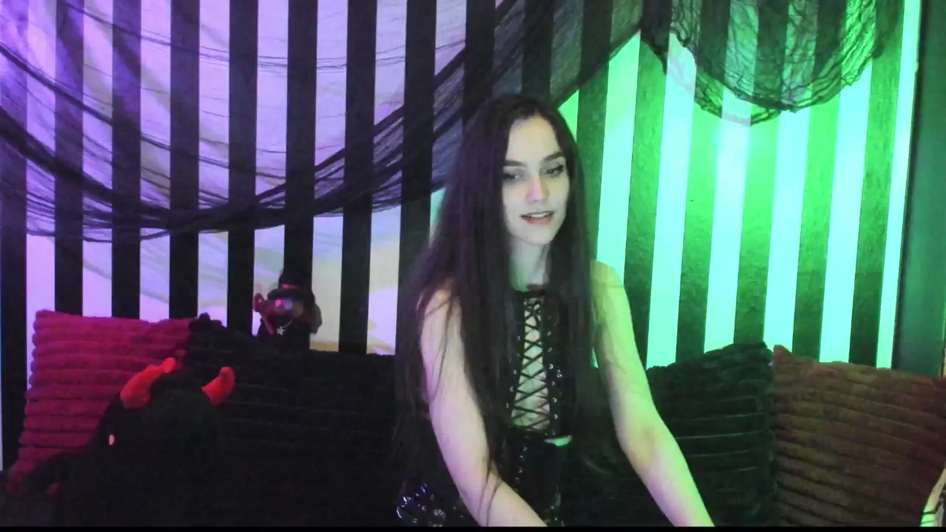 Gallery image thumbnail from NightEmira's myfreecams stream on, 07/22/2024, 09:41 image 12 of 20