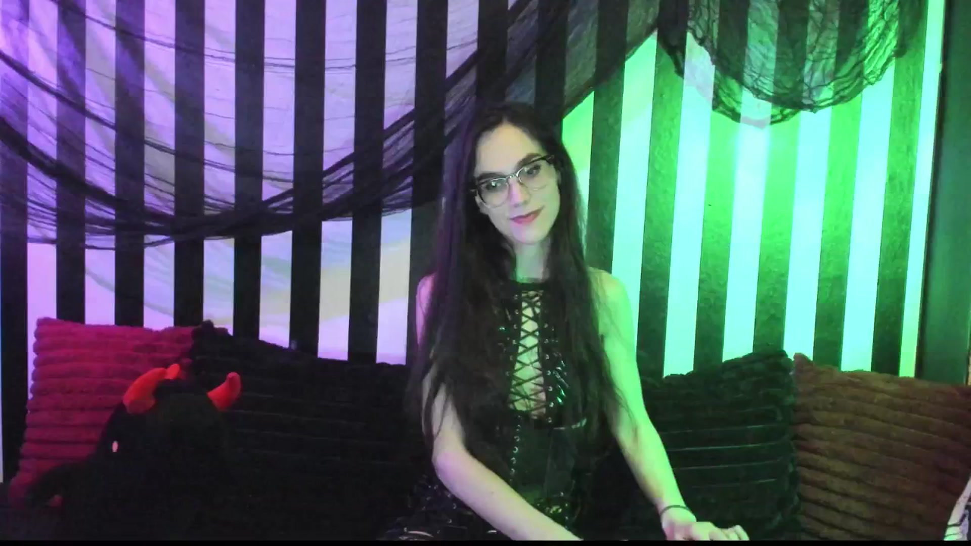 Gallery image thumbnail from NightEmira's myfreecams stream on, 07/22/2024, 09:41 image 1 of 20