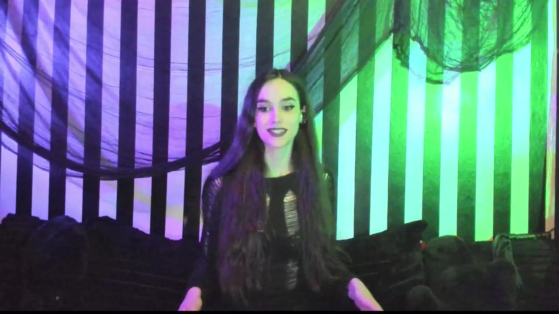 Gallery image thumbnail from NightEmira's myfreecams stream on, 08/25/2024, 10:38 image 13 of 20
