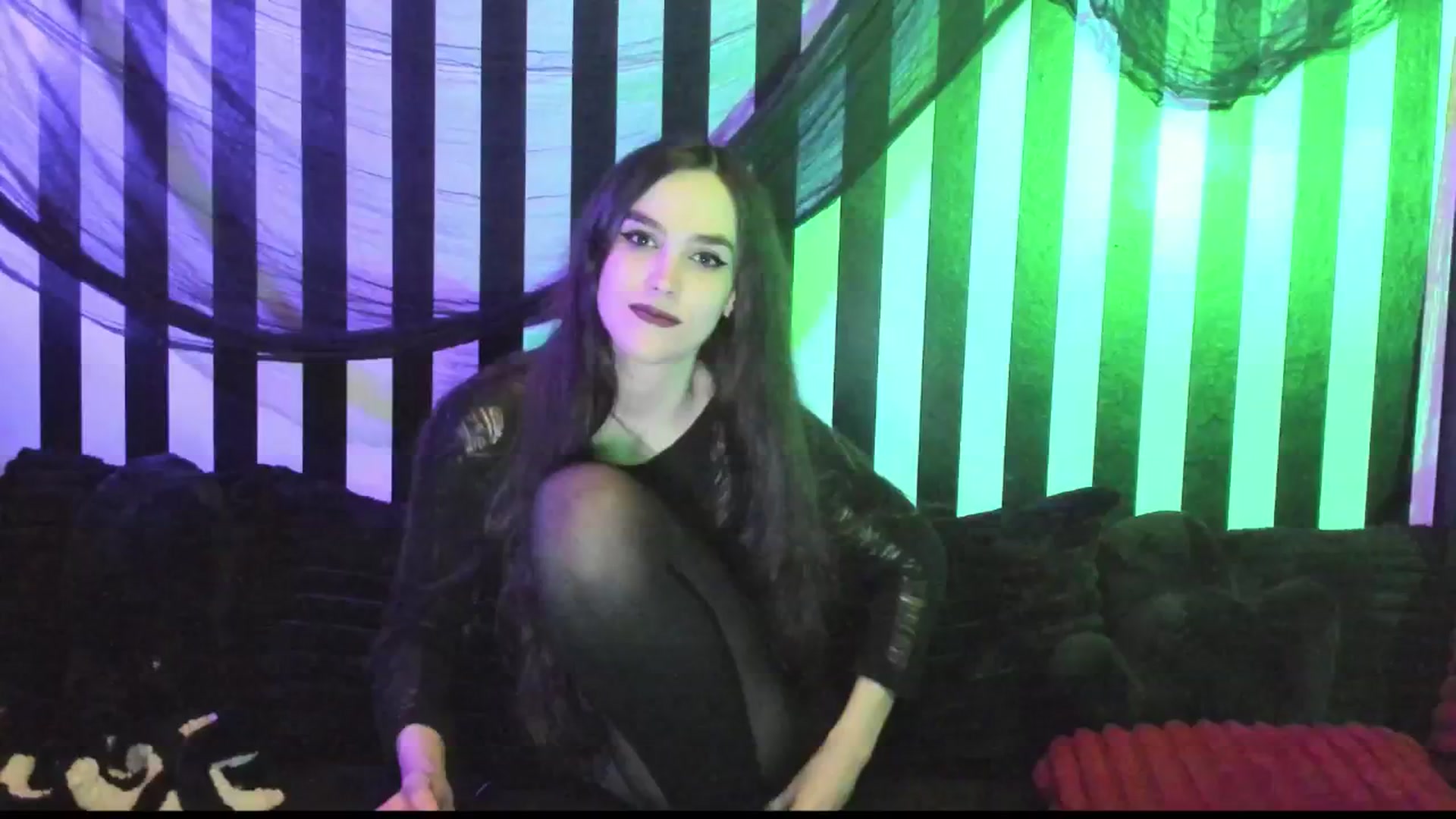 Gallery image thumbnail from NightEmira's myfreecams stream on, 08/25/2024, 10:38 image 1 of 20
