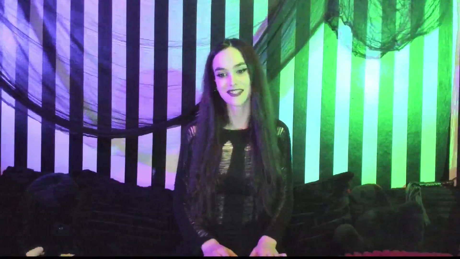 Gallery image thumbnail from NightEmira's myfreecams stream on, 08/25/2024, 10:38 image 20 of 20