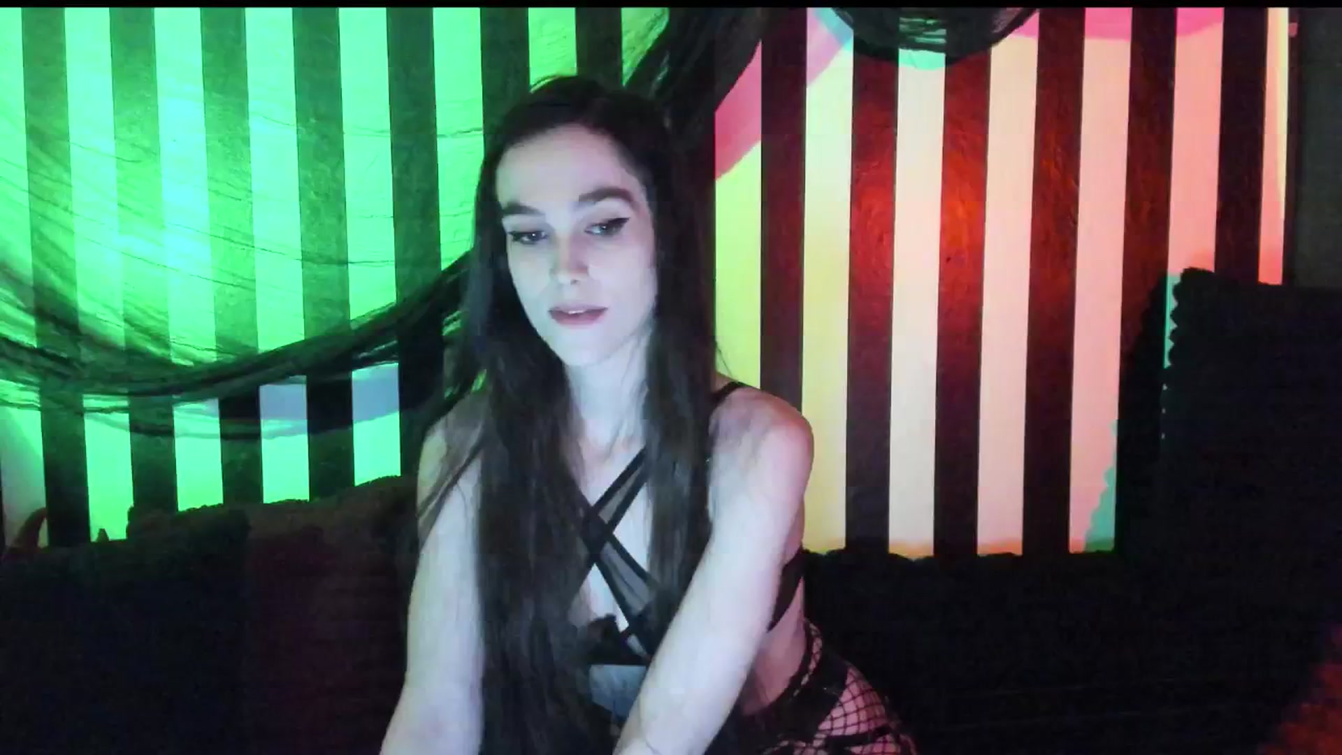Gallery image thumbnail from NightEmira's myfreecams stream on, 12/07/2024, 12:01 image 20 of 20