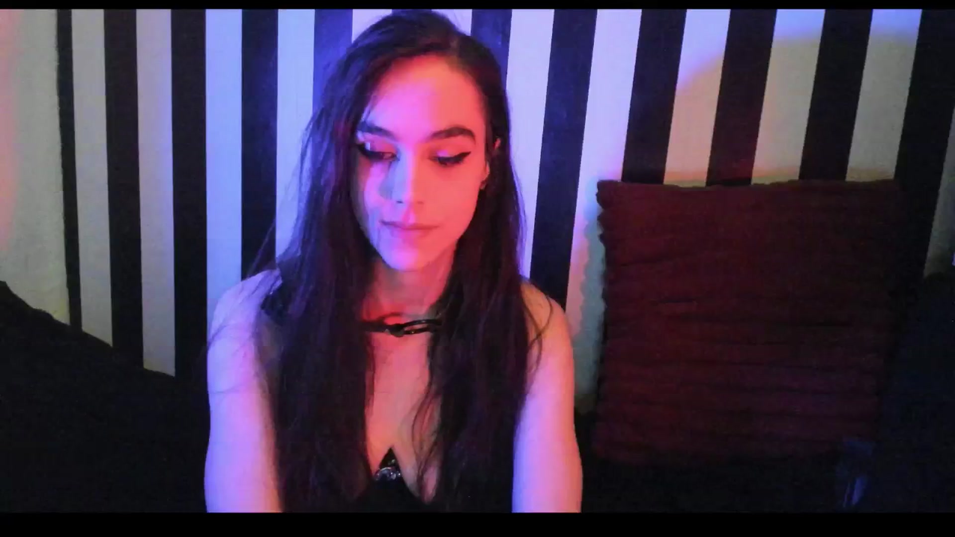 Gallery image thumbnail from NightEmira's myfreecams stream on, 08/25/2025, 02:43 image 19 of 20