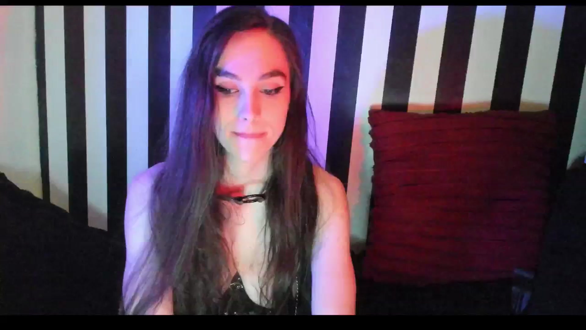 Gallery image thumbnail from NightEmira's myfreecams stream on, 08/25/2025, 02:43 image 14 of 20