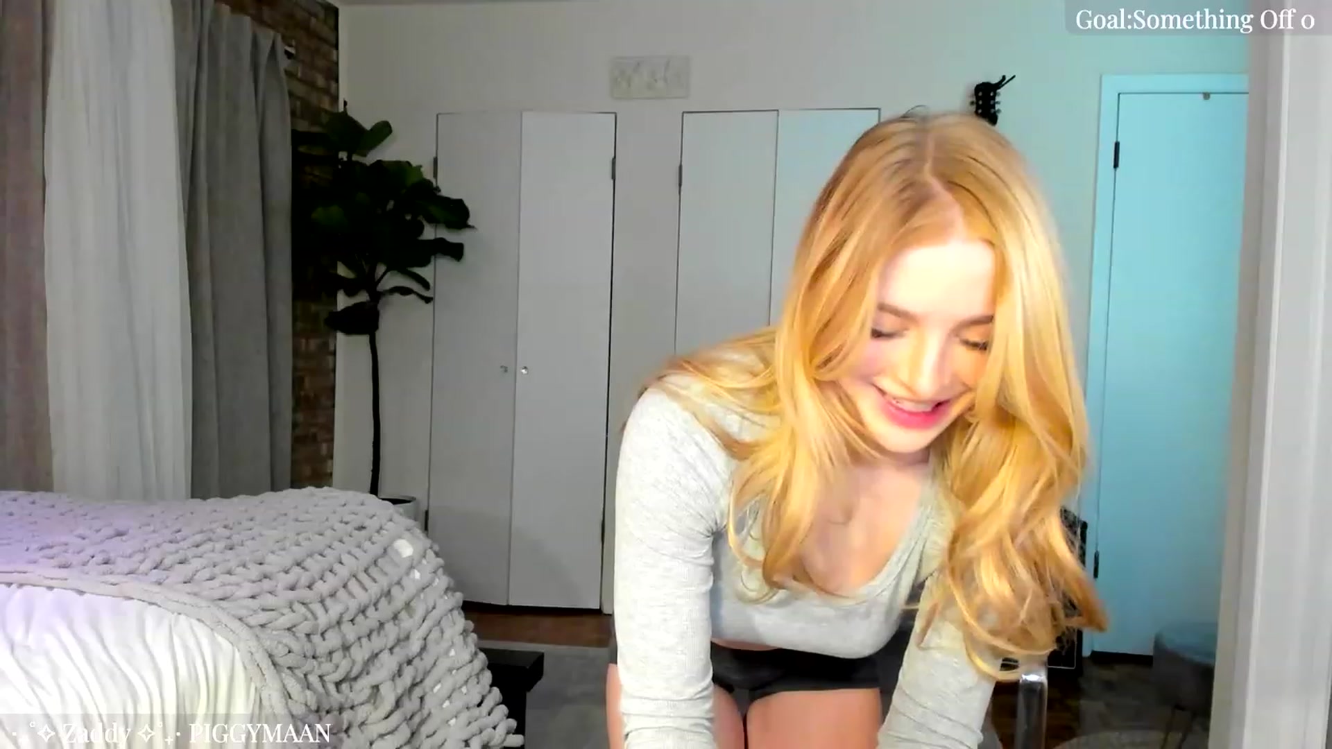 Gallery image thumbnail from NightSky's myfreecams stream on, 11/29/2023, 05:37 image 6 of 20