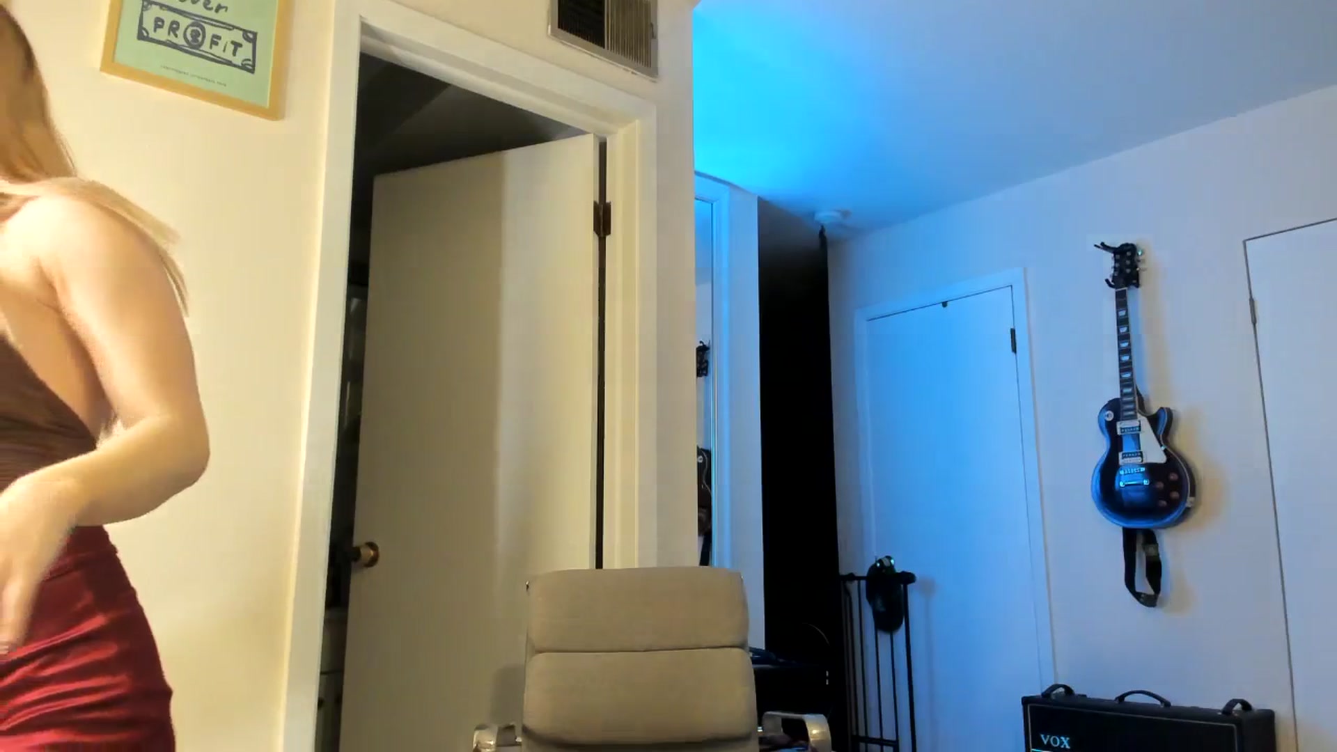 Gallery image thumbnail from NightSky's myfreecams stream on, 12/02/2023, 05:36 image 4 of 20