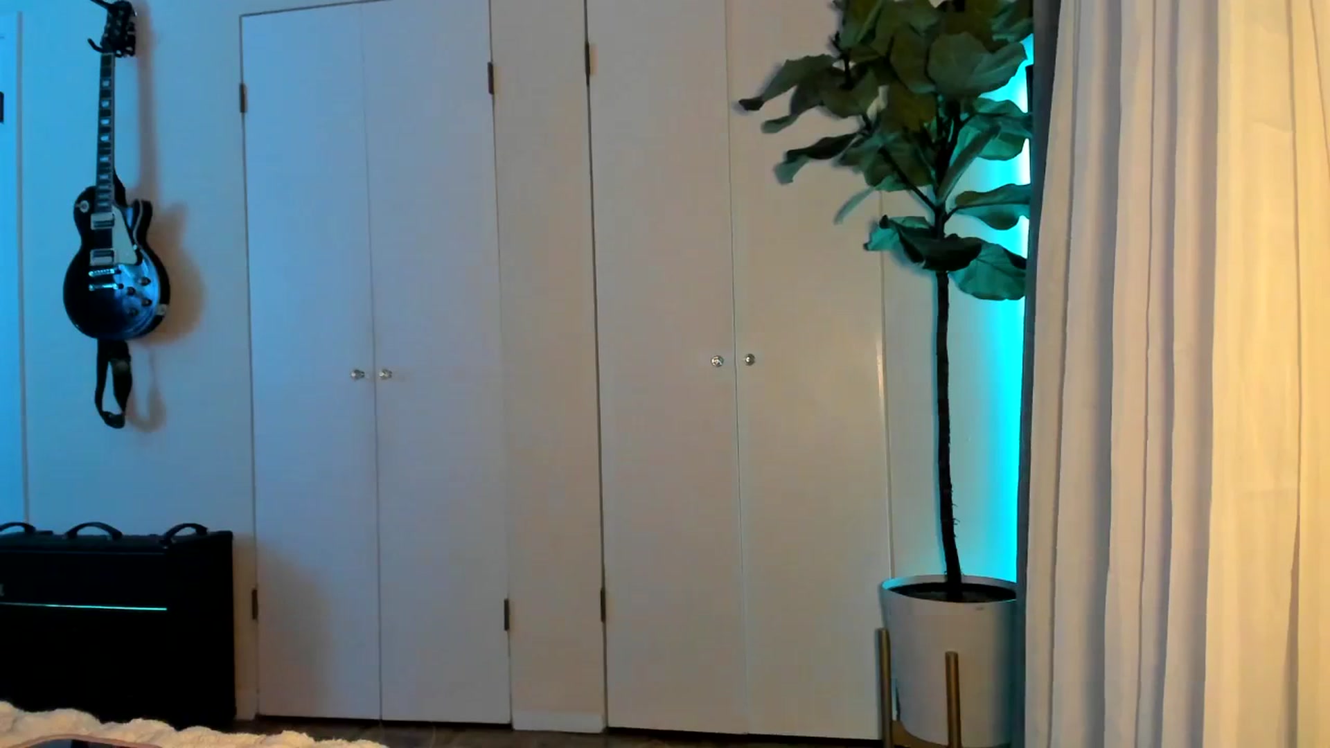 Gallery image thumbnail from NightSky's myfreecams stream on, 12/02/2023, 07:41 image 8 of 20